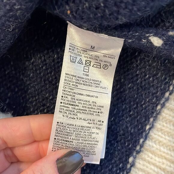 Old Navy blue fairisle wool blend sweater m - Picture 8 of 11
